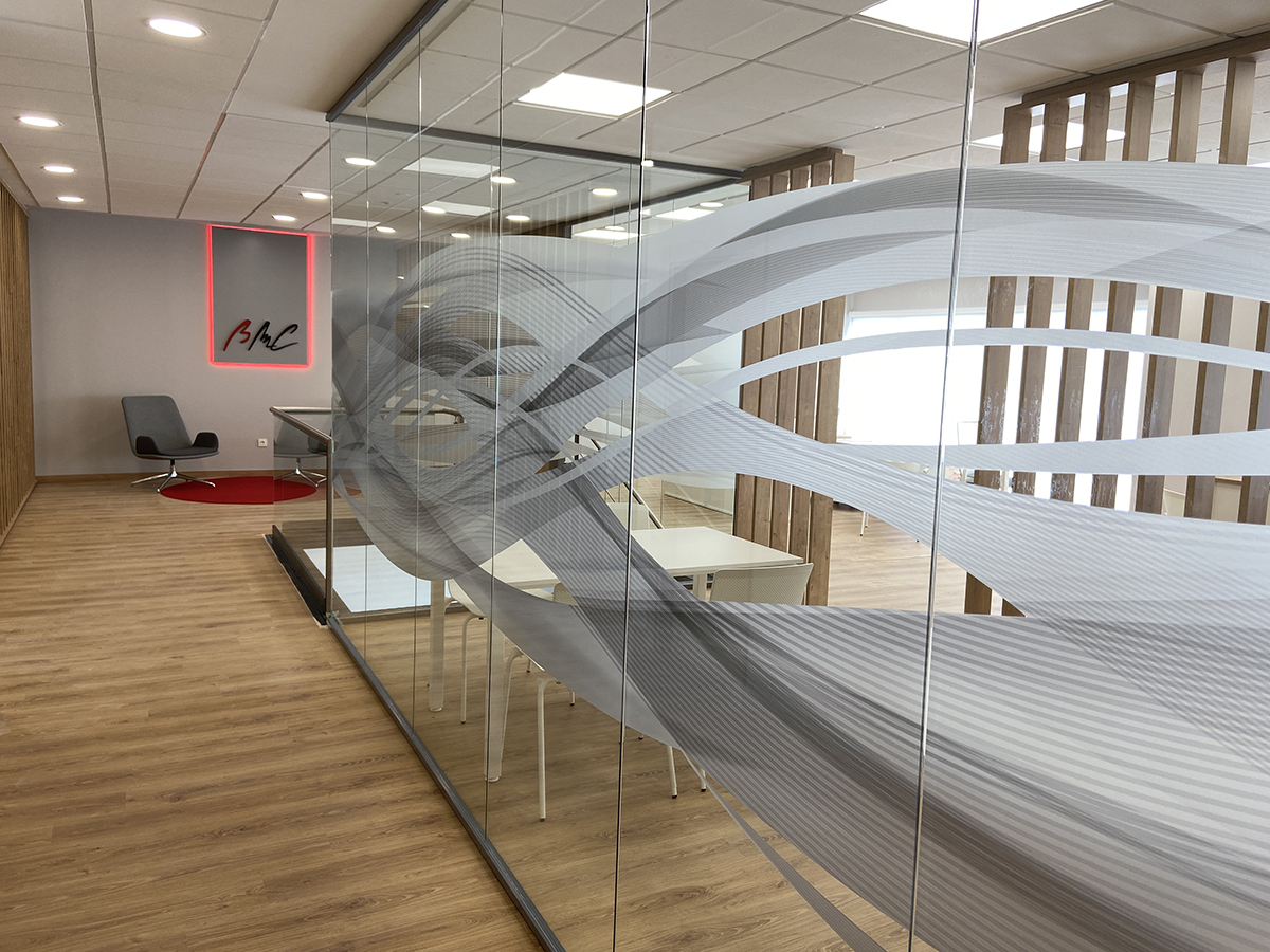 bmc-interiorismo-y-bmc-agricola-interiorismo-y-amueblamiento-integal-de-oficinas-Lara-muebles-oficina-zaragoza