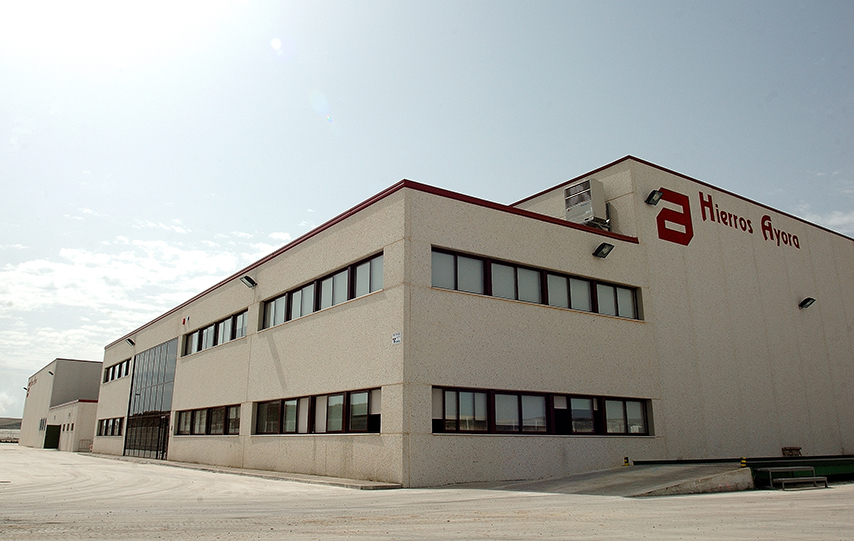 HIERROS-AYORA-interiorismo-y-amueblamiento-integral-de-oficinas