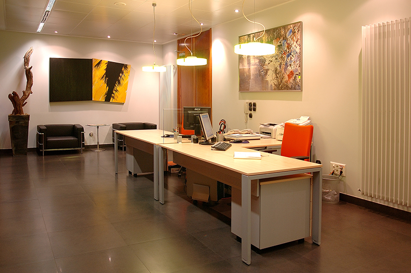 Despachos-decorados-a-la-medida-LARA-interiorismo-y-amueblameinto-integral-de-oficinas