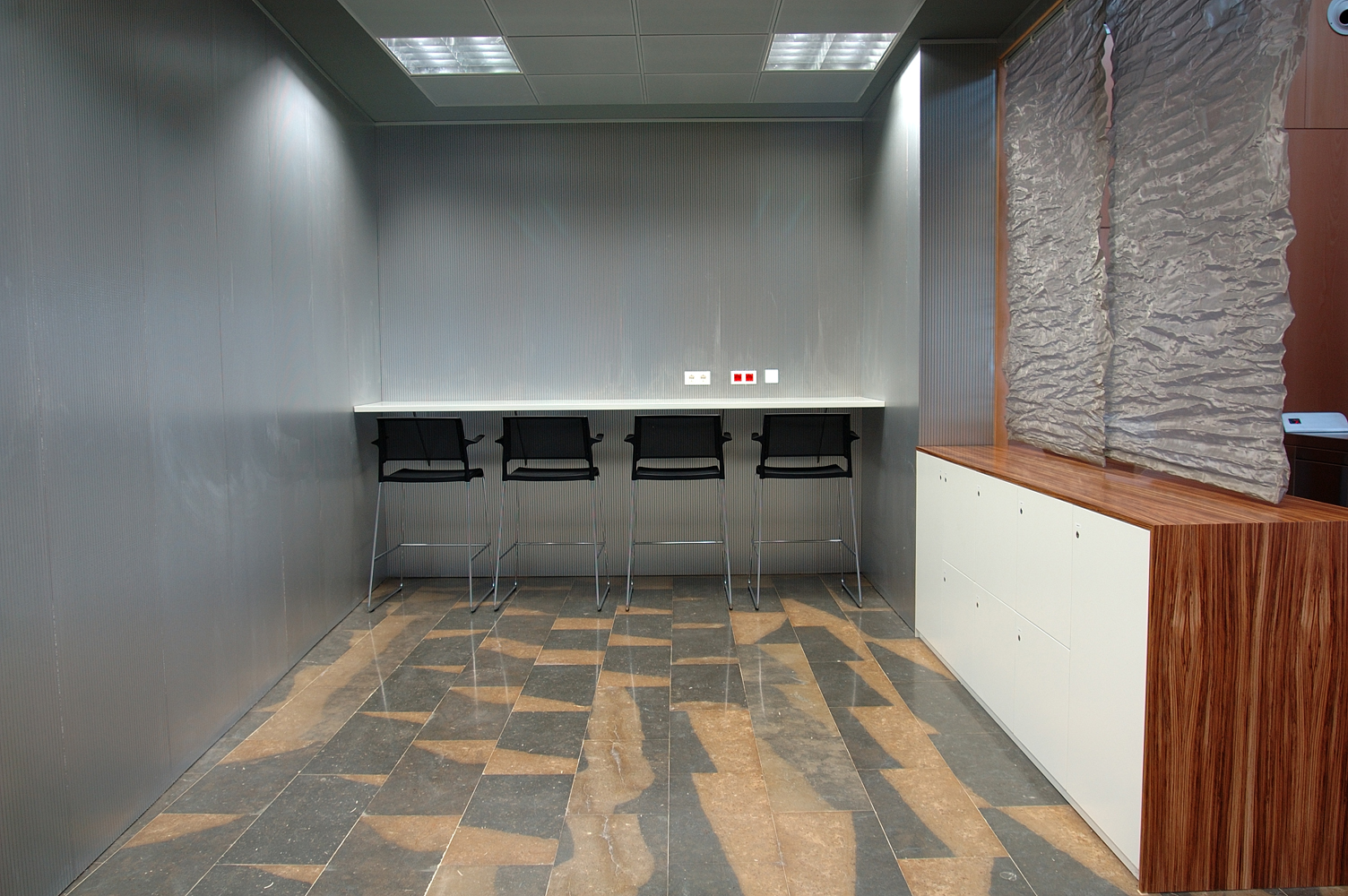 bsh-plaza-interiorismo-y-amueblamiento-integral-de-oficinas-Lara-muebles-oficina-zaragoza