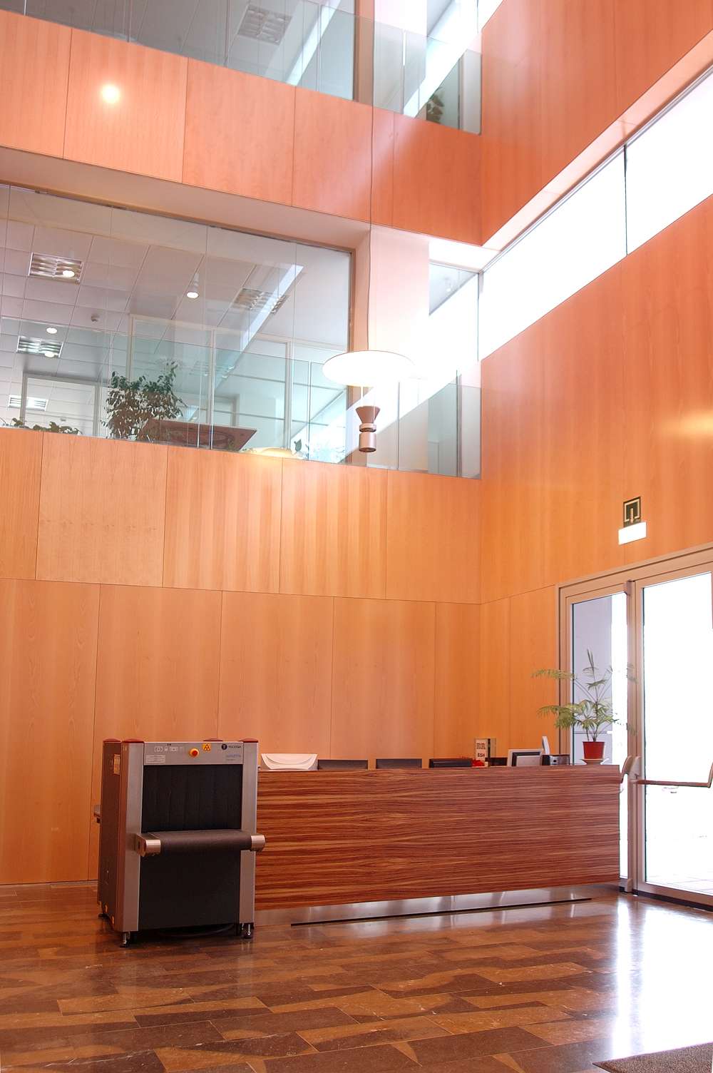 bsh-plaza-interiorismo-y-amueblamiento-integral-de-oficinas-Lara-muebles-oficina-zaragoza