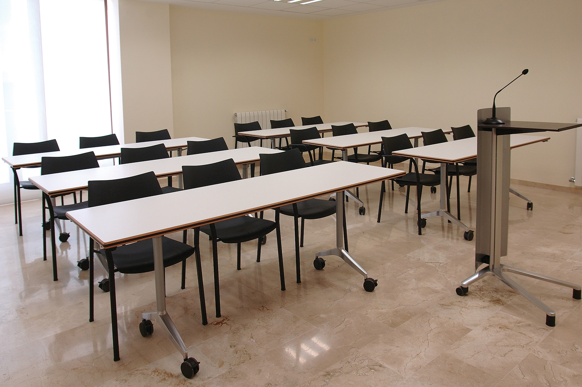 Comarca-Gúdar Javalambre-interiorismo-y-amueblamiento-integral-de-oficinas