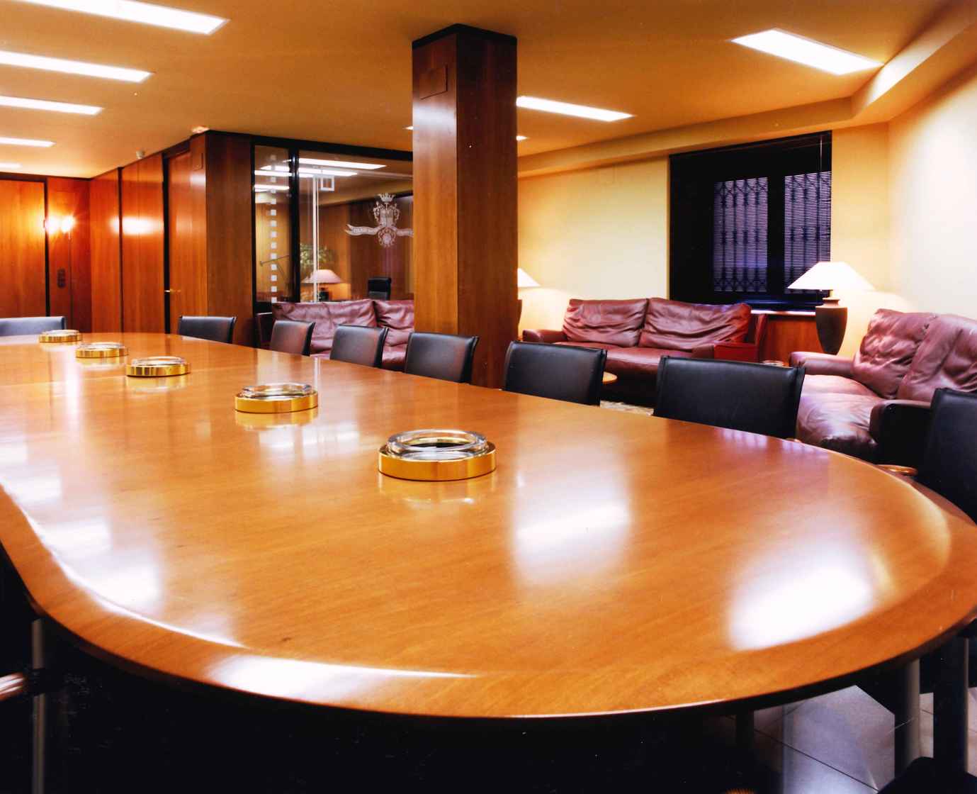 LARA-INTERIORISMO-Y-AMUEBLAMIENTO-INTEGRAL-DE-OFICINAS-ZARAGOZA-COLEGIO-NOTARIAL-ZARAGOZA