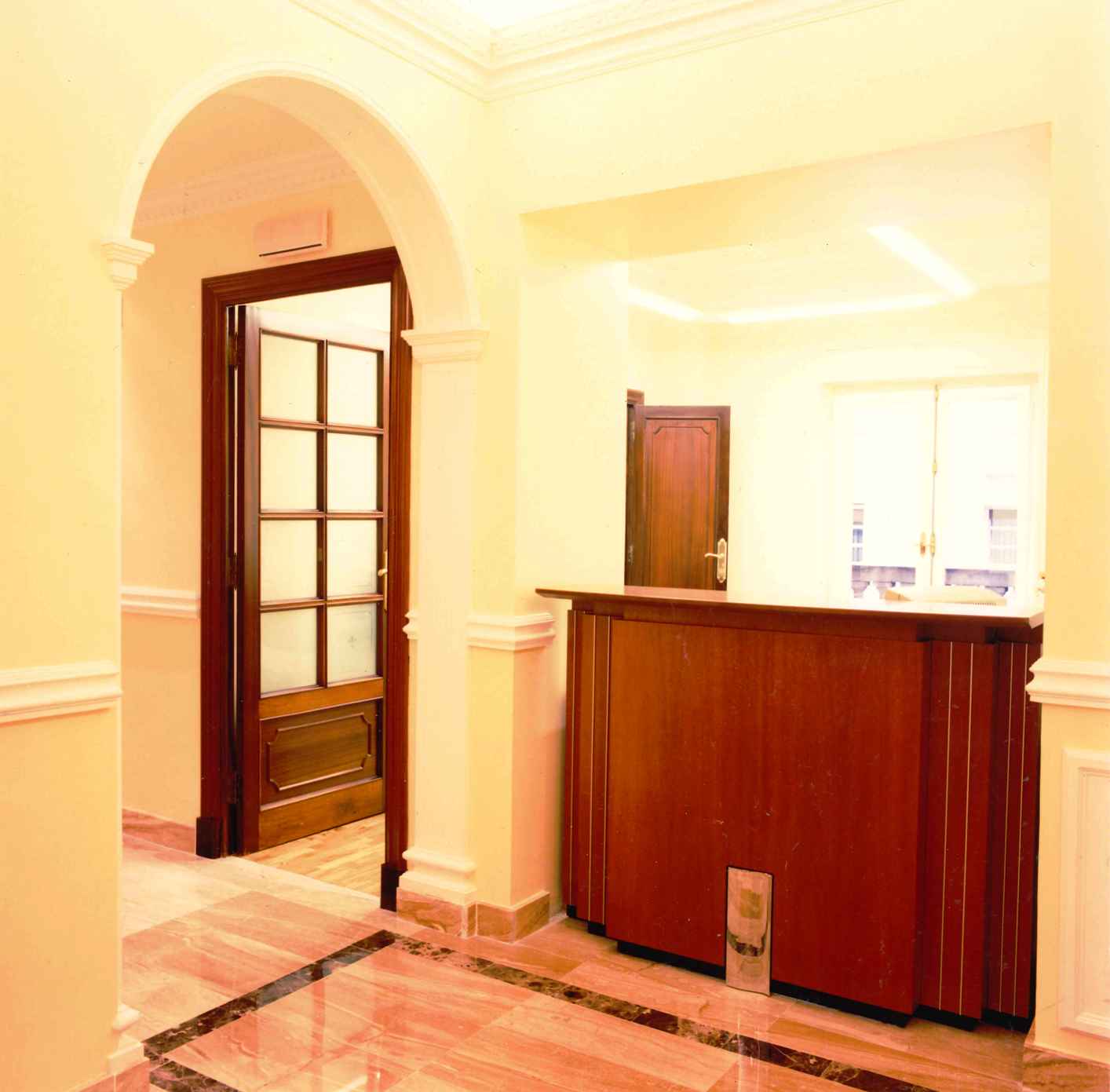 LARA-INTERIORISMO-Y-AMUEBLAMIENTO-INTEGRAL-DE-OFICINAS-ZARAGOZA-COLEGIO-NOTARIAL-ZARAGOZA