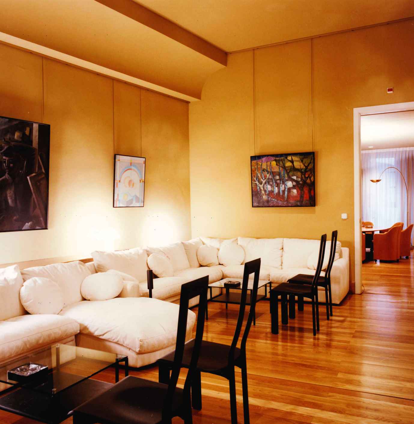 LARA-INTERIORISMO-Y-AMUEBLAMIENTO-INTEGRAL-DE-OFICINAS-ZARAGOZA-COLEGIO-NOTARIAL-ZARAGOZA