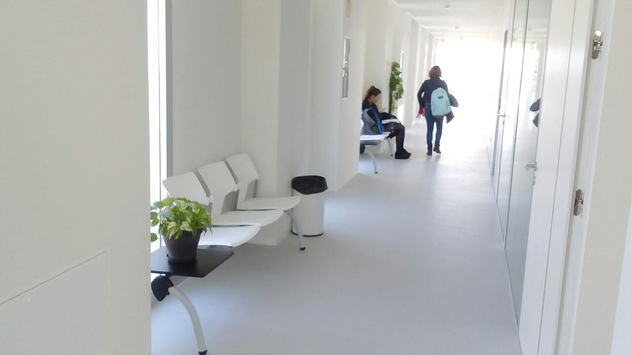 Universidad-San-Jorge-interiorismo-y-amueblamiento-integral-LARA