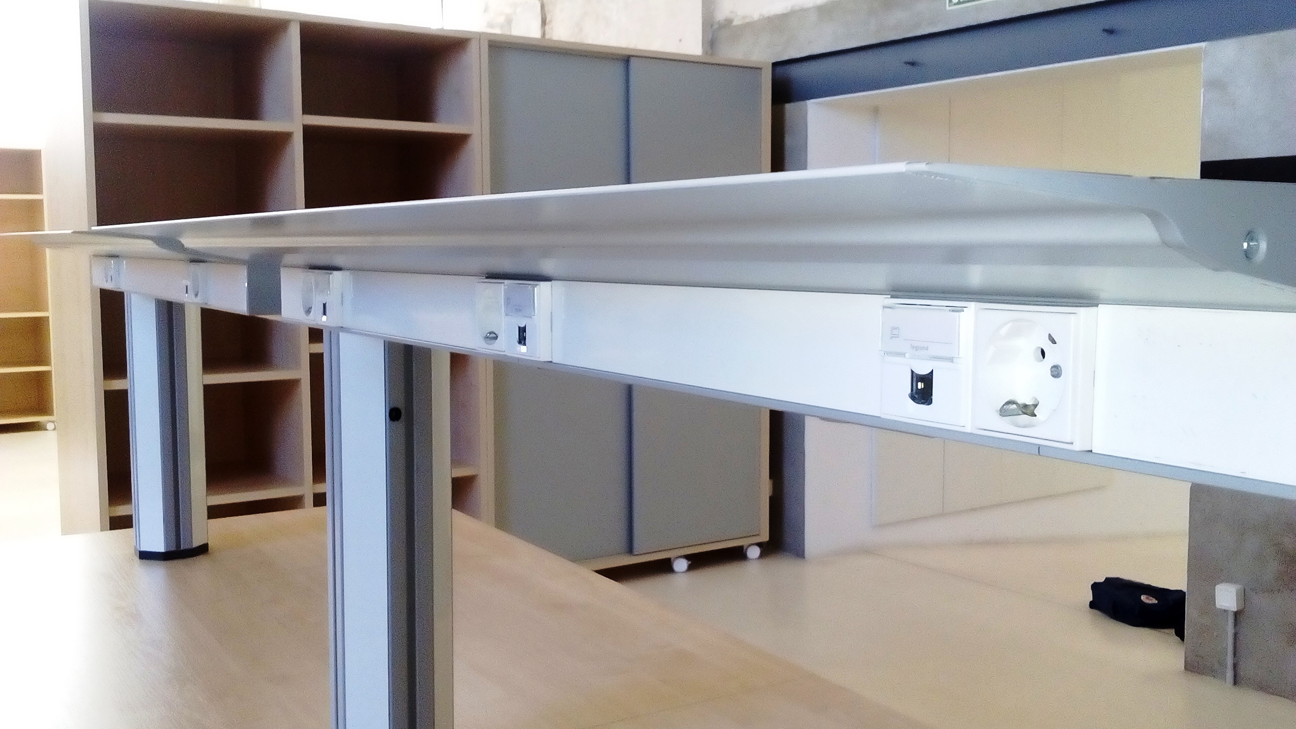 La-Remolacha-HackLab-interiorismo-y-amueblamiennto-integral-de-oficinas-LARA