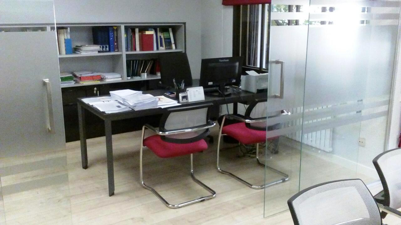 Fundación-Empresa-Universidad-Zaragoza-interiorismo-y-amuebalmiento-integral-de-oficinas-LARA