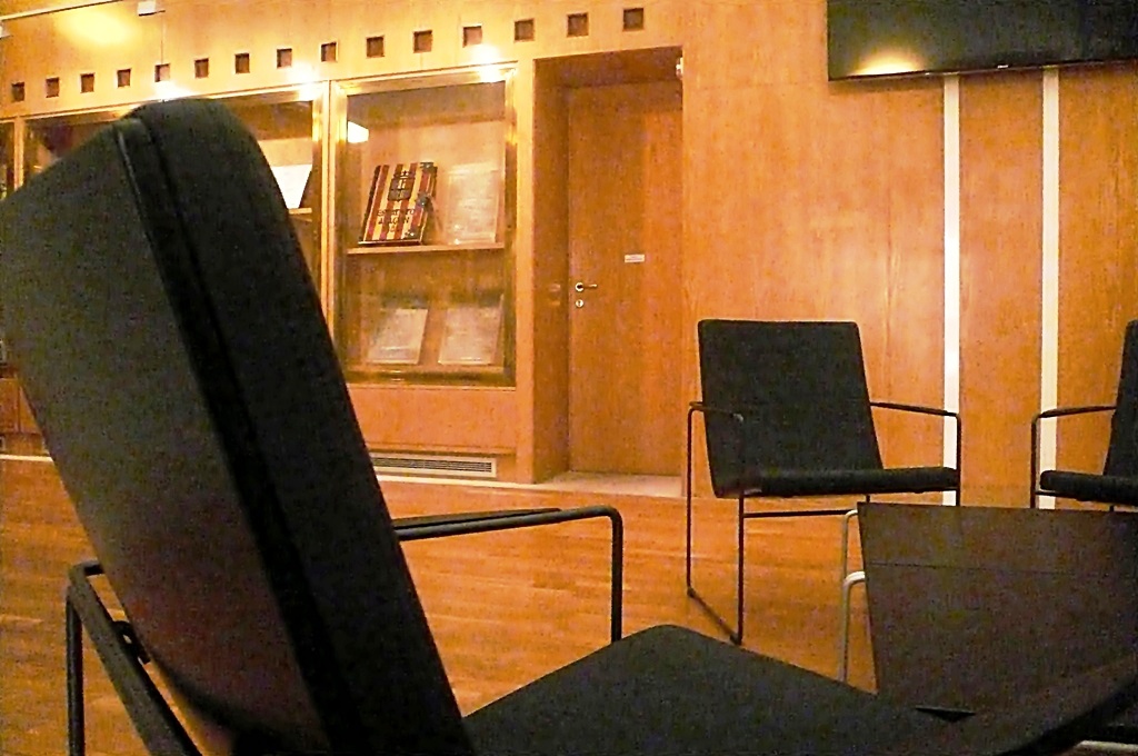 Cortes-de-Aragón-diseño-y-ejecucion-oficinas-Lara-amueblamiento-integral