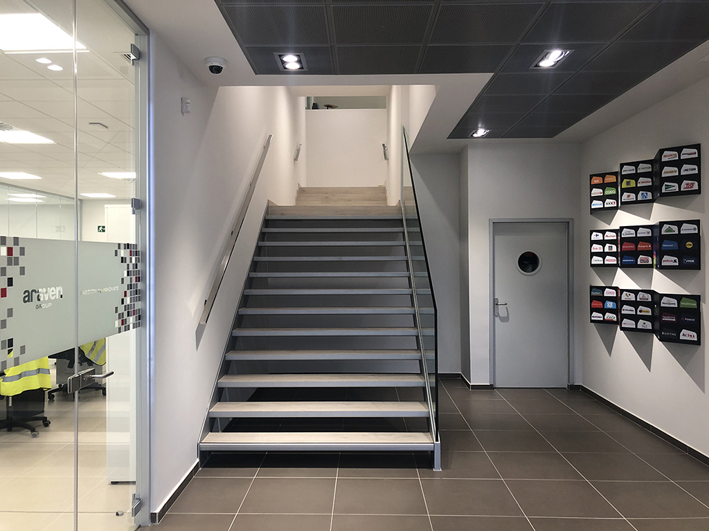 Araven-Group-Reformas-Montajes-Instalaciones-LARA-interiorismo-de-oficinas