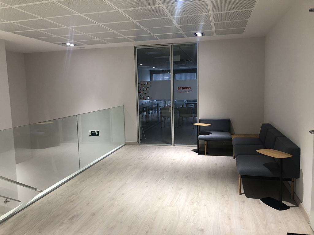 Araven-Group-Reformas-Montajes-Instalaciones-LARA-interiorismo-de-oficinas