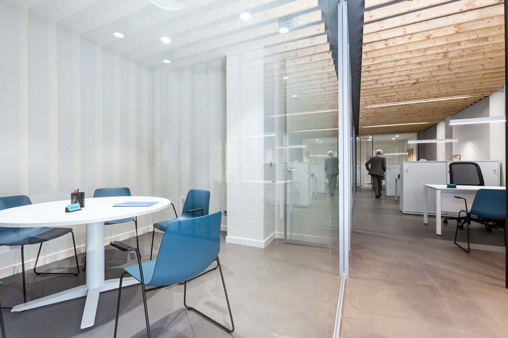 CUAIRÓN-Diseño-y-ejecución-de-sus-oficinas-lara-interiorismo-y-amueblamiento-integral-de-oficinas