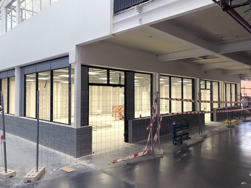 LARA-INTERIORISMO-Y-AMUEBLAMIENTO-INTEGRAL-DE-OFICINAS-ZARAGOZA-SALA-DE-REUNIONES