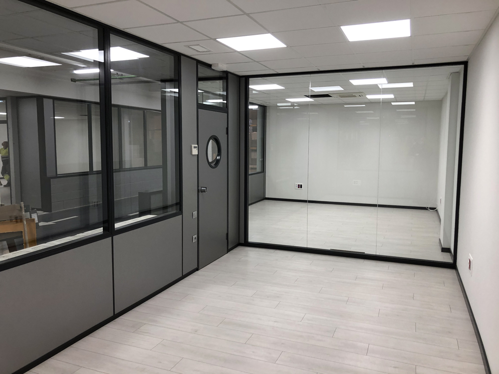 LARA-INTERIORISMO-Y-AMUEBLAMIENTO-INTEGRAL-DE-OFICINAS-ZARAGOZA-SALA-DE-REUNIONES